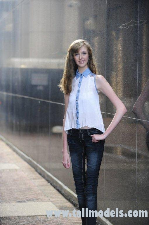 Dakota3-tallmodels.com