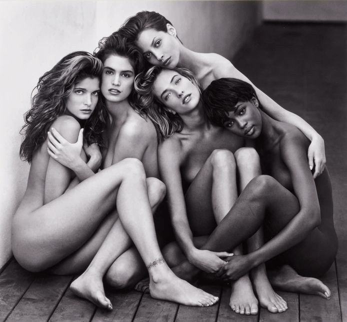 big five Stephanie Seymour, Cindy Crawford, Christy Turlington, Tatjana Patitz en Naomi Campbell